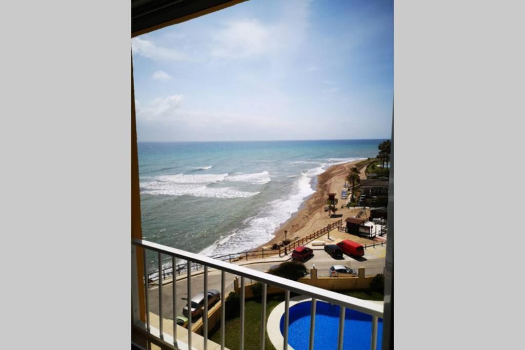 Beachfront Apartment Near Marbella Sitio de Calahonda Екстер'єр фото
